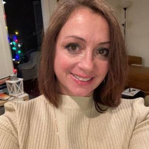 Meet your Posher, Debbie